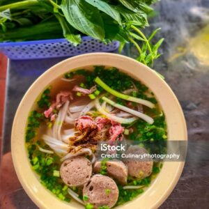Rare Beef, Tendon & Beef Balls Rice Noodle Soup